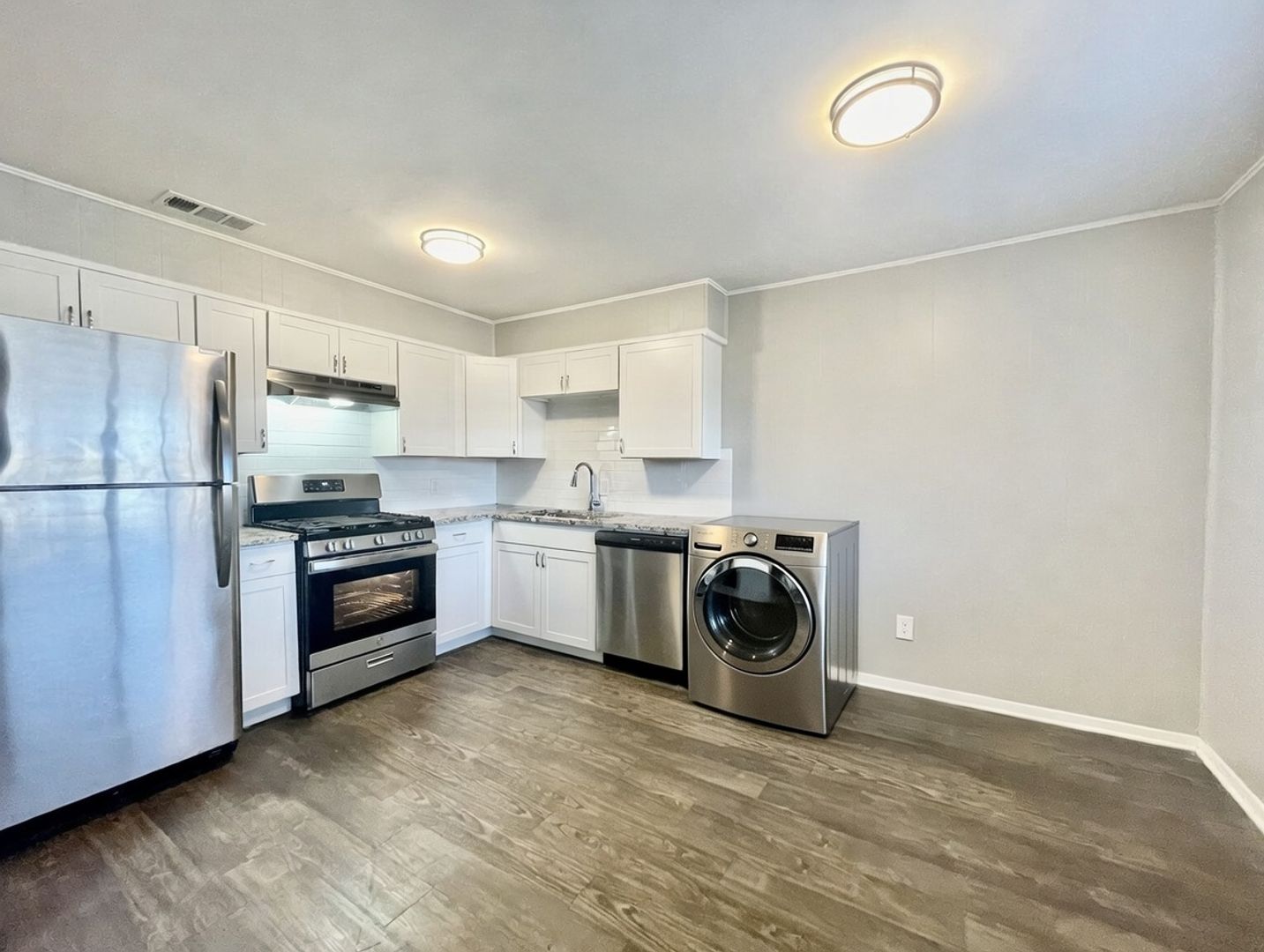 San Marcos Apartment: 400 Linda Dr