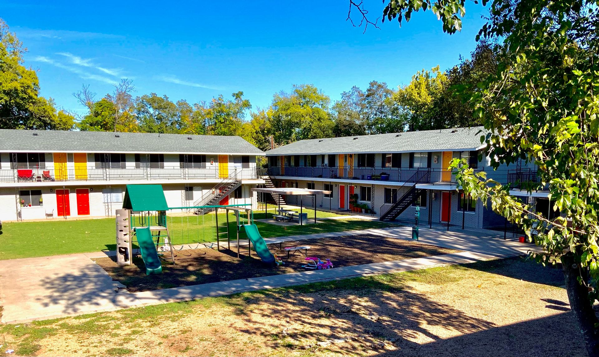 Spacious 2 Bedroom / 1 Bathroom Apartment - Tile Floors Throughout - 50% off First Month's rent!