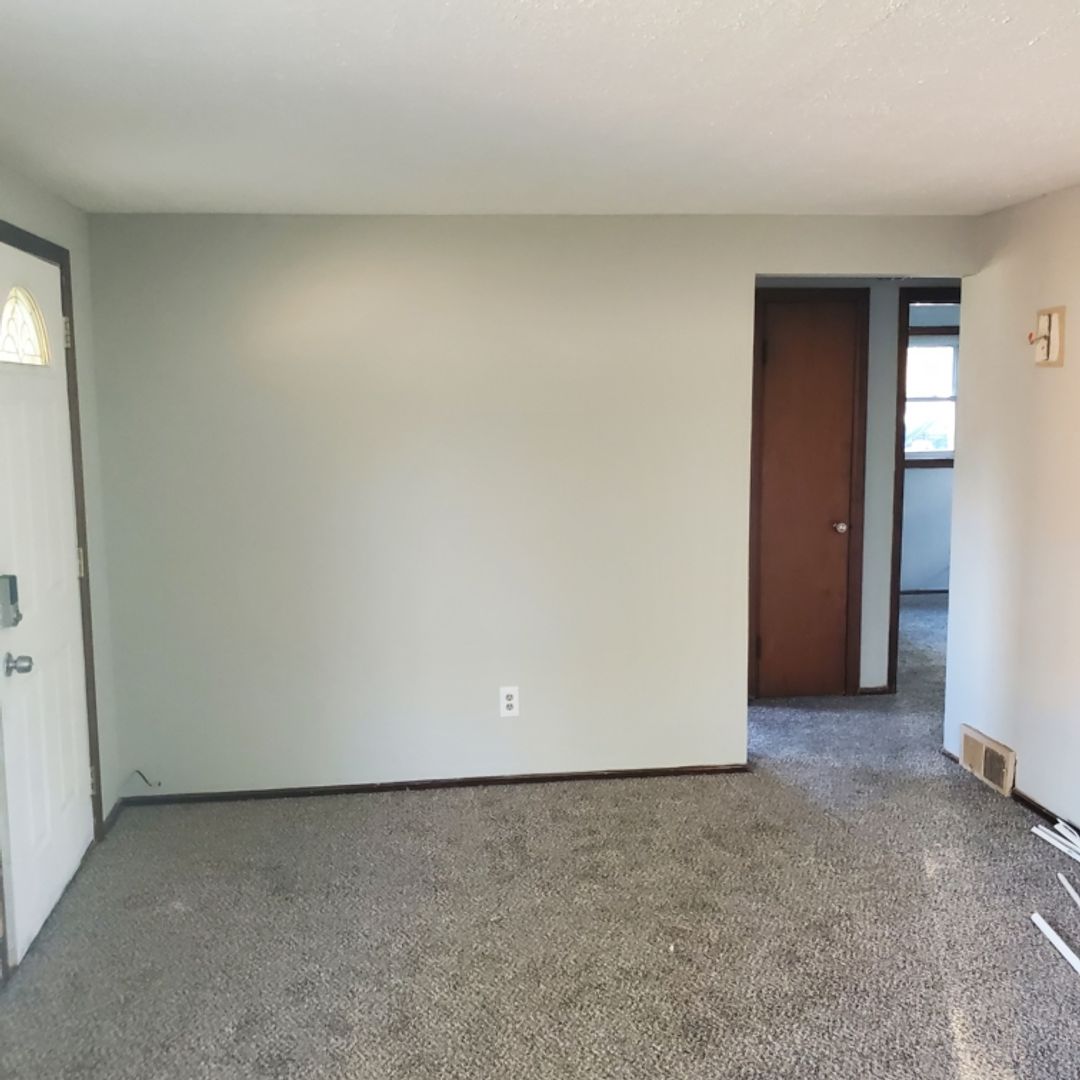 LORAIN House: 3026 STERLING RD