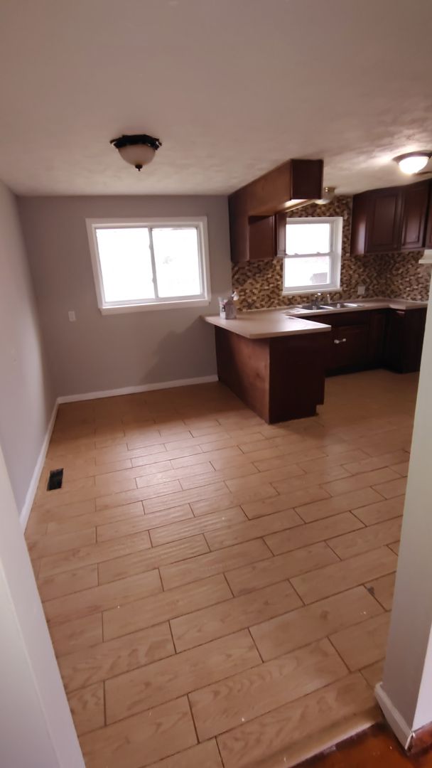 OBERLIN House: 12375 NORTH PROFESSOR ST