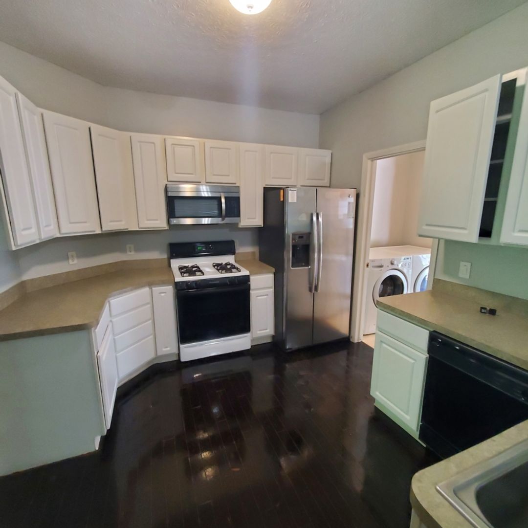 WESTLAKE Apartment: 2643 WYNDGATE COURT