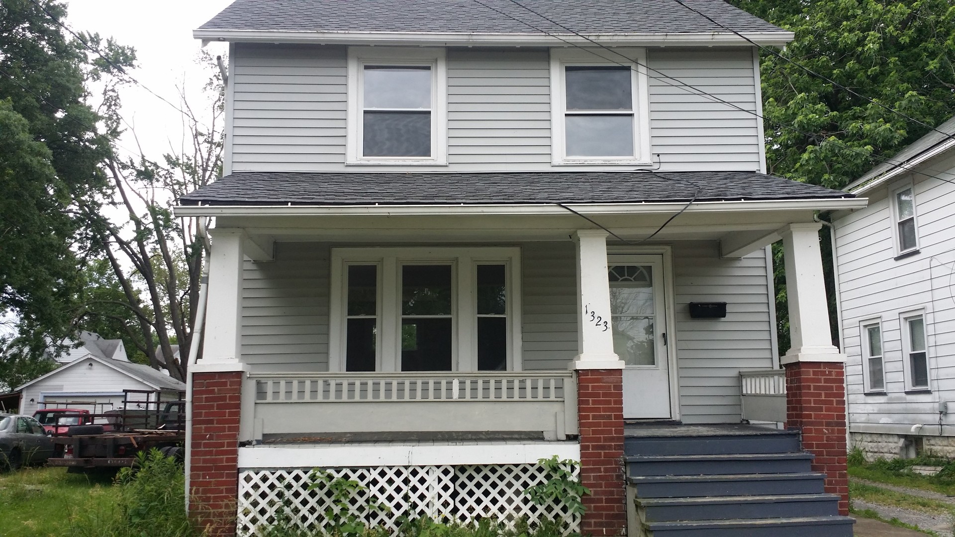 LORAIN House: 1323 W. 6TH ST