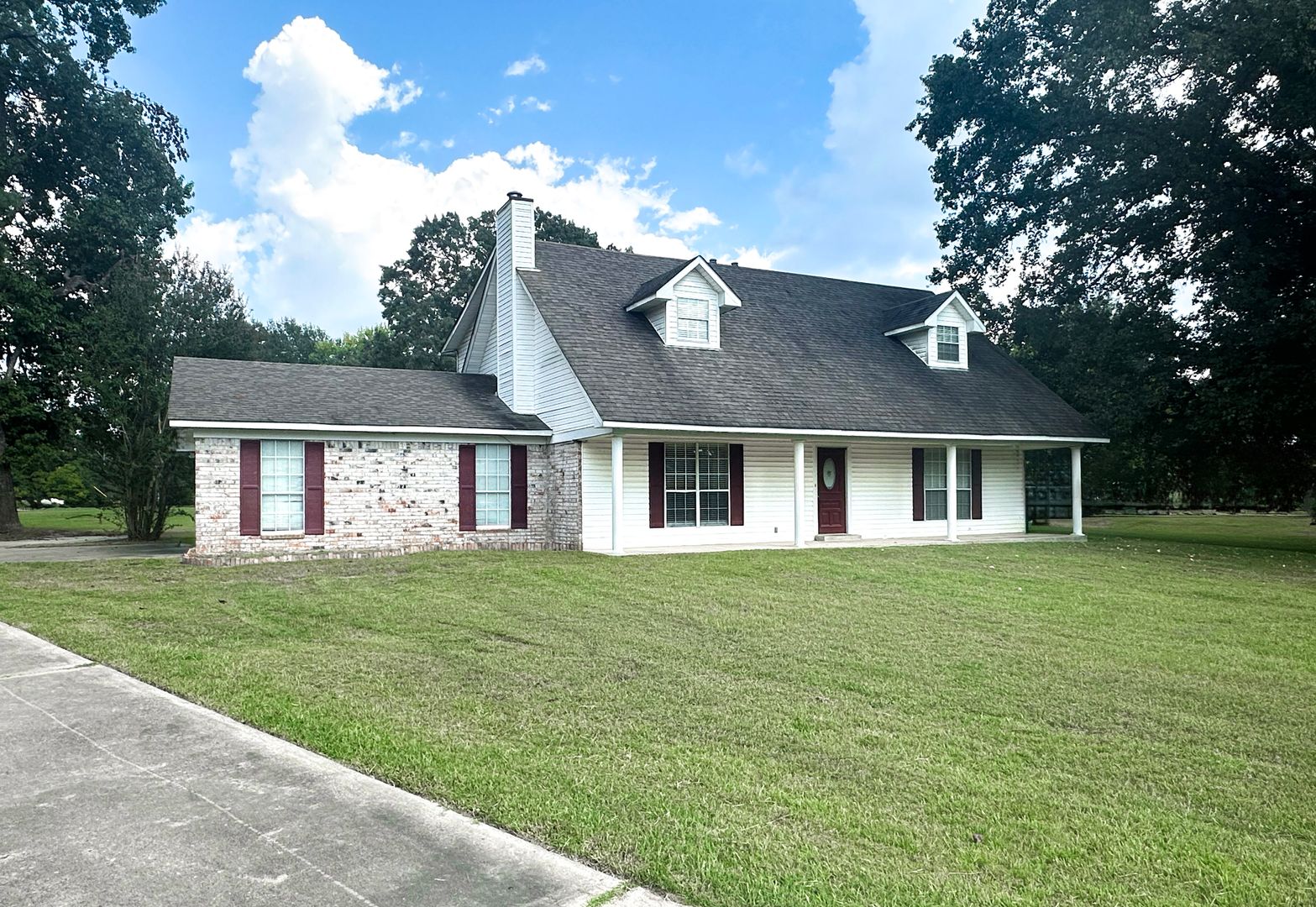 3 Bedroom 2.5 Bath House in Texarkana, TX