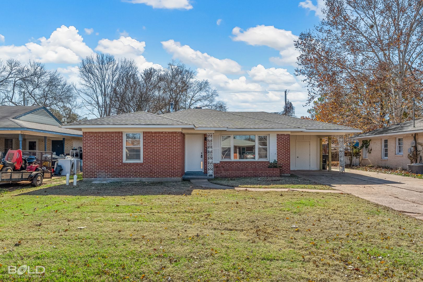 Bossier City House: 3232 McGregor St.