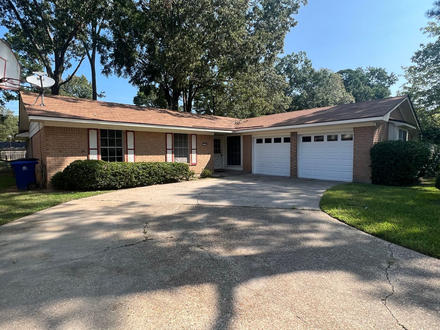 Shreveport House: 1140 Homewood Drive