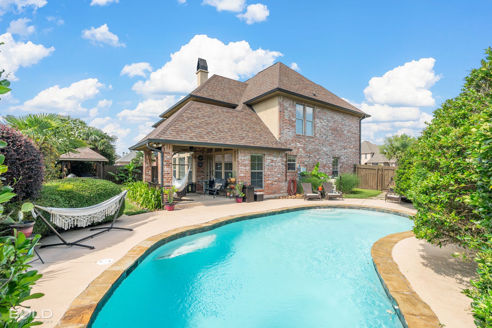 Shreveport House: 10040 Loveland Court