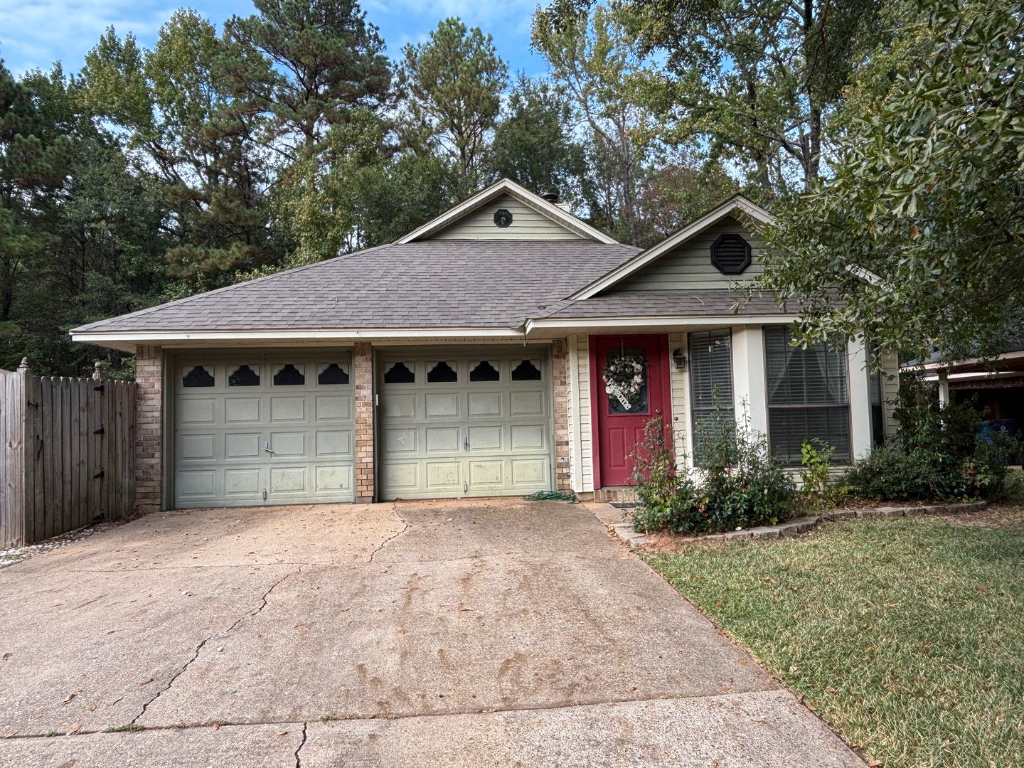 Haughton House: 4542 Pine Crest Drive