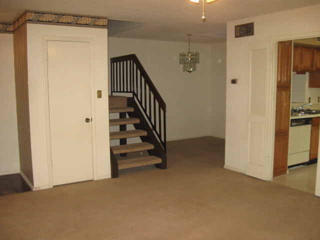 Shreveport House: 5454 Financial Plaza Unit 3C