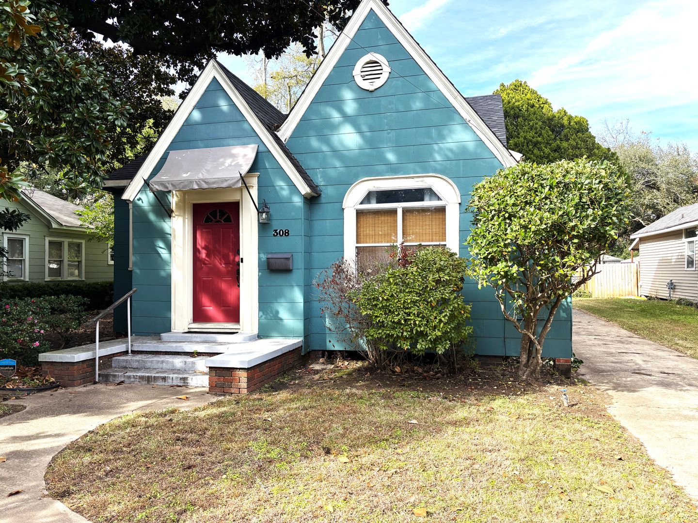 Shreveport House: 308 Albany Avenue