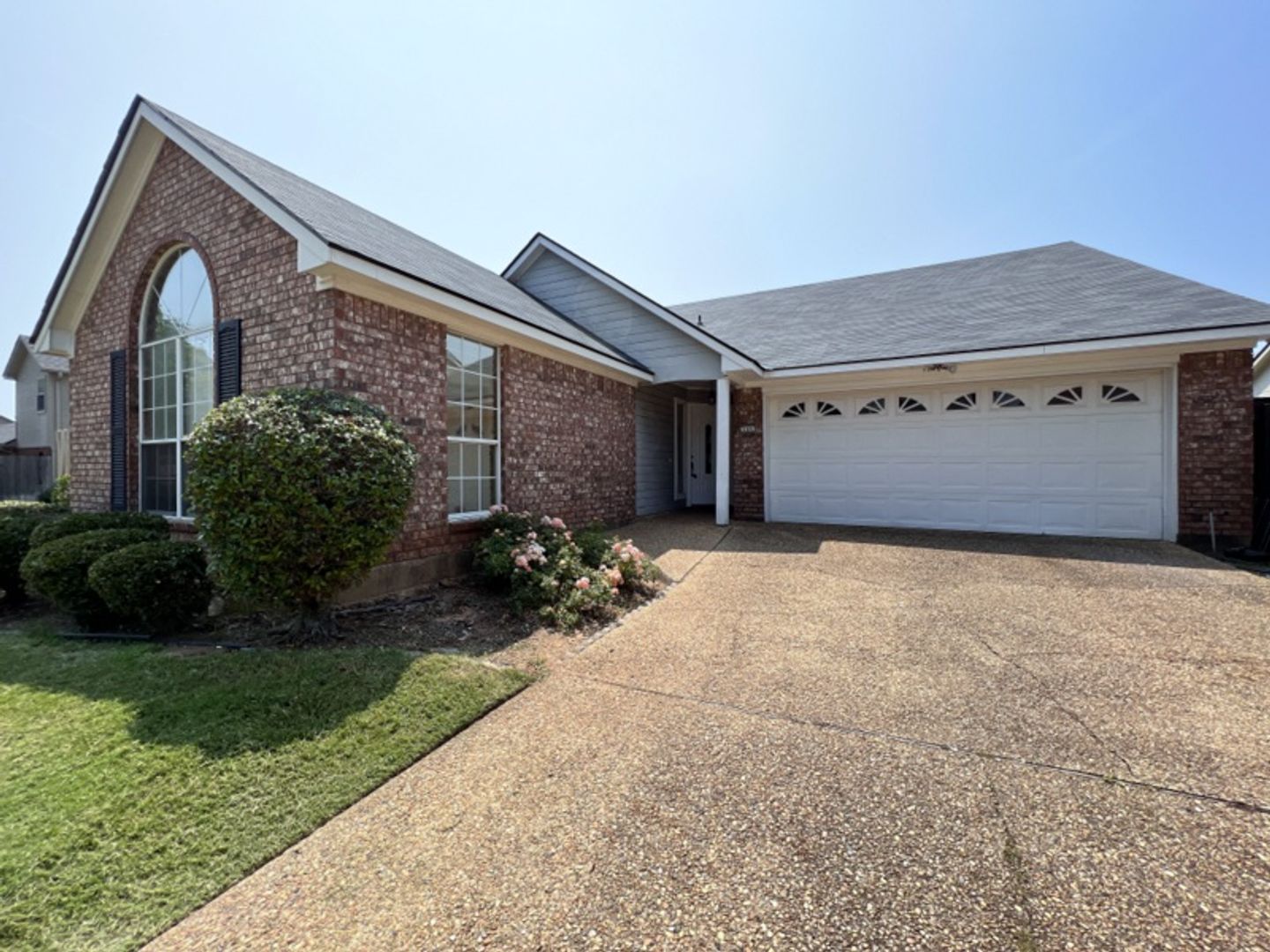 Shreveport House: 544 Applespice Drive