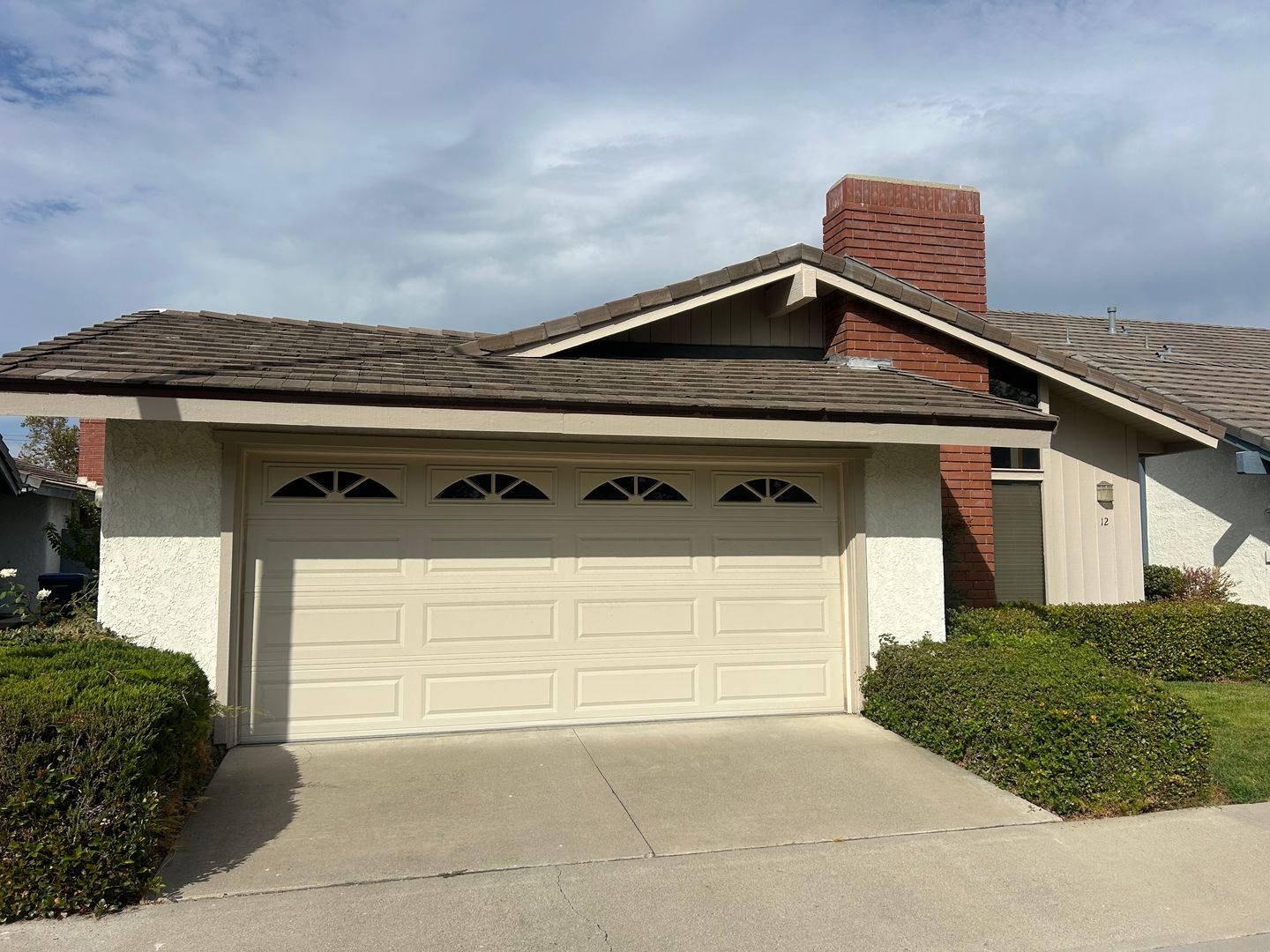 Irvine House: 12 Penny Pines