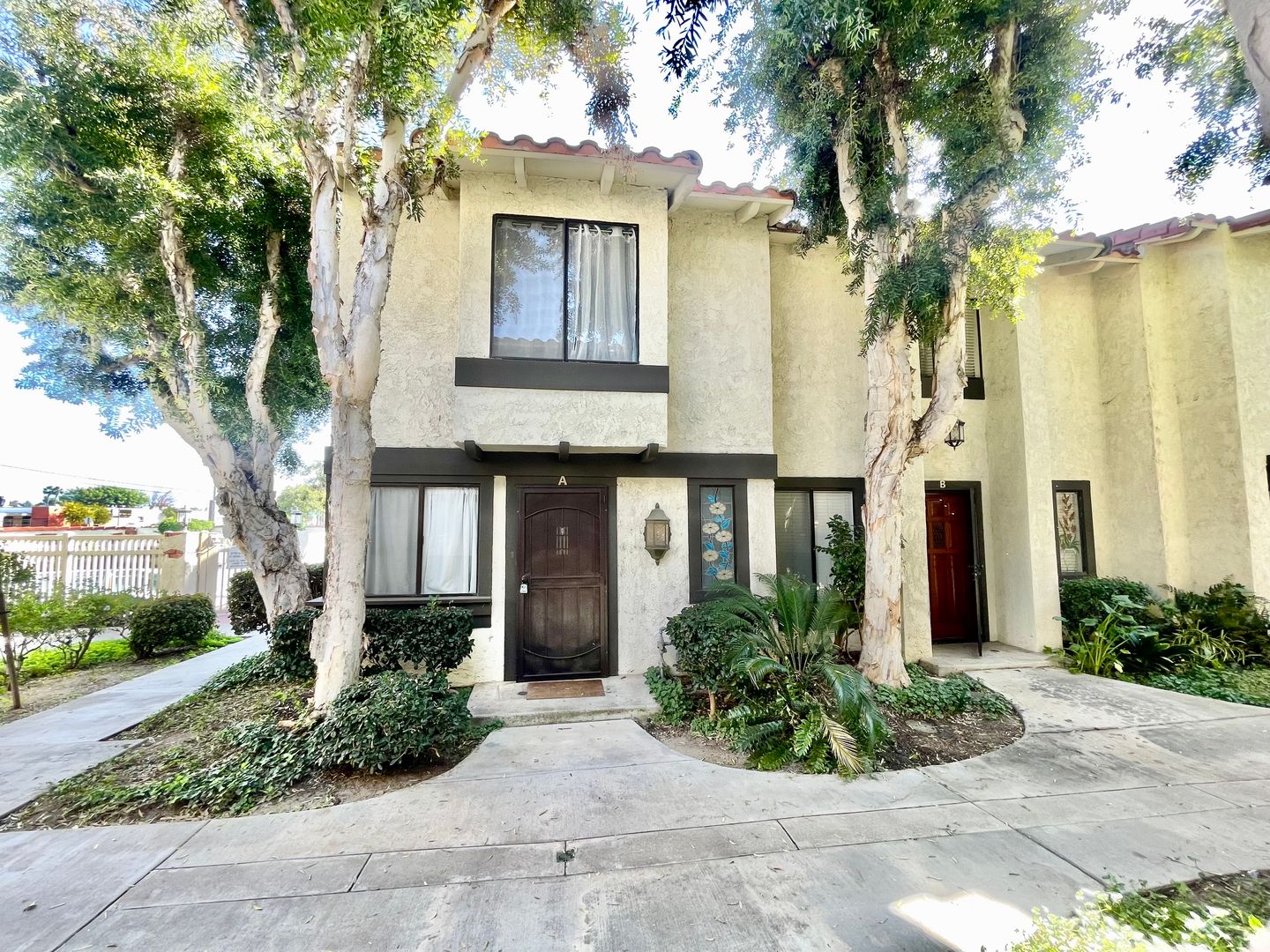 Tustin Townhome: 1102 San Juan Street, Unit A