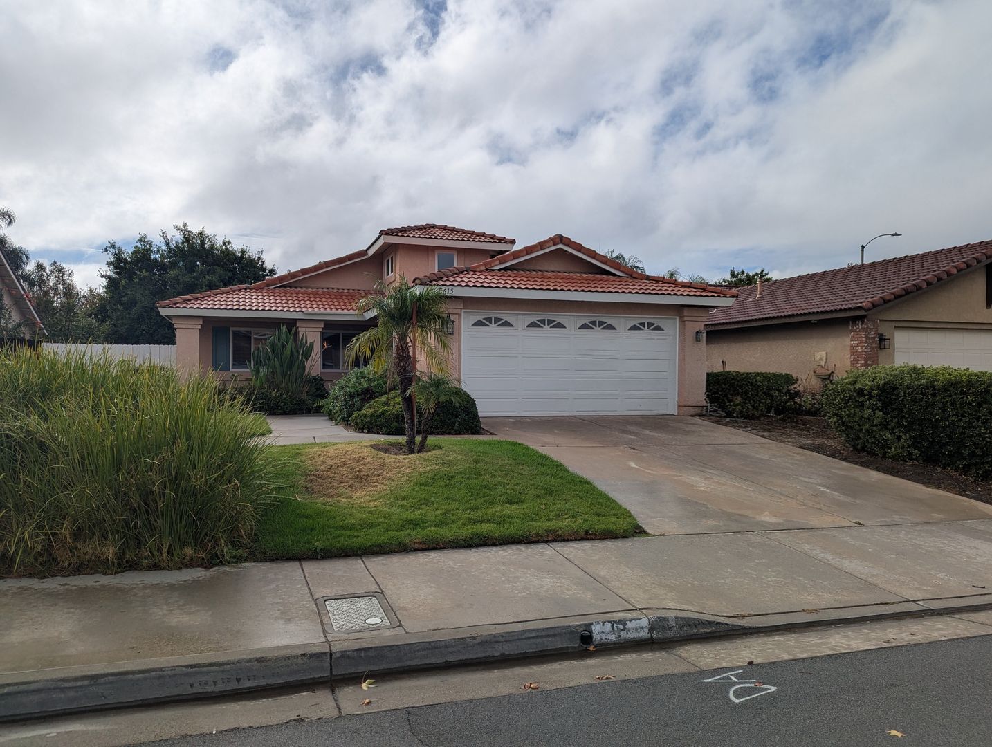 Riverside House: 8615 Barton St