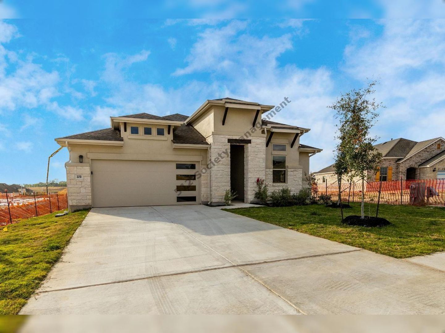 Kyle House: 320 Coral Gate Trl