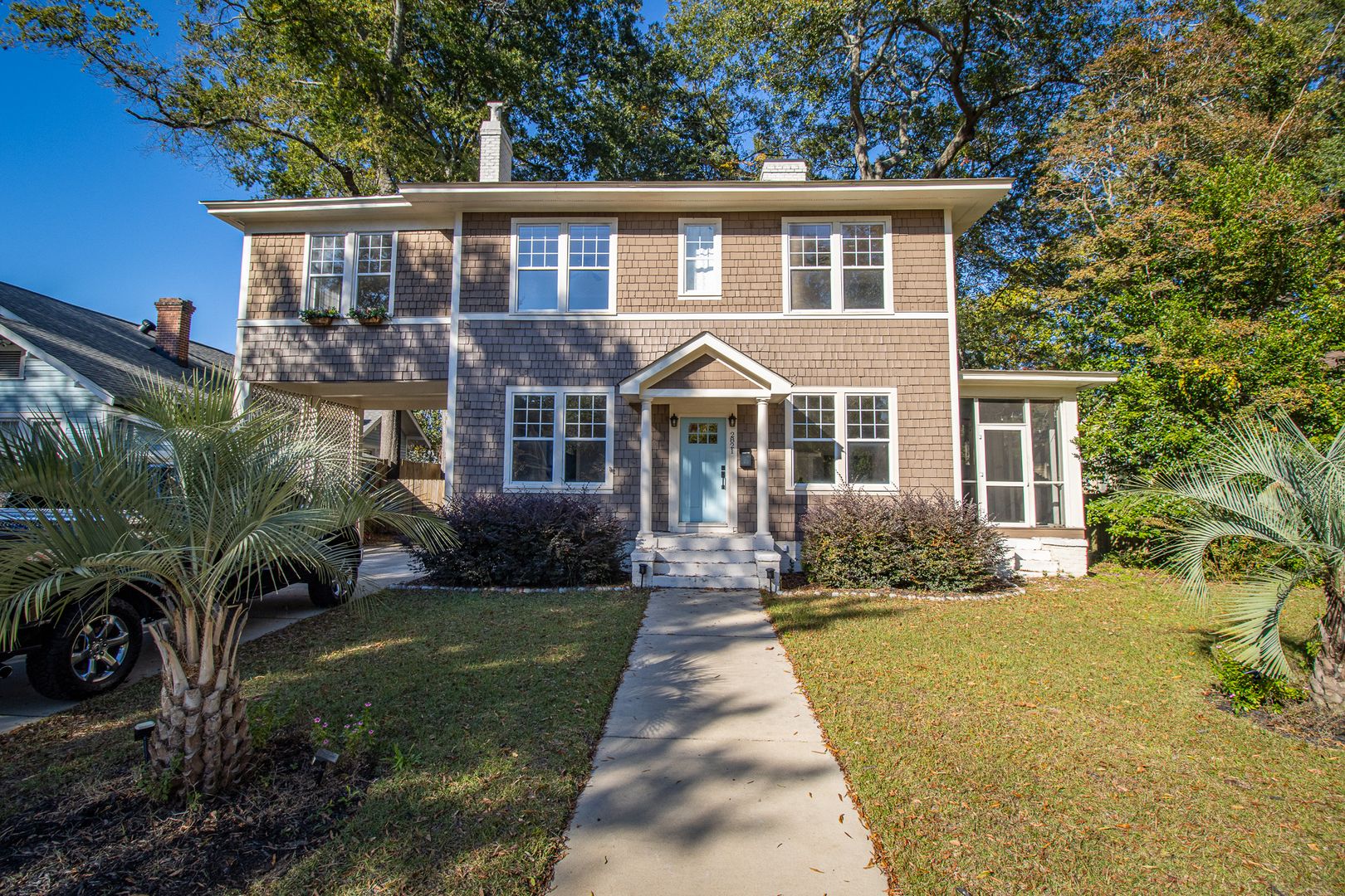 Columbia House: 2821 Blossom Street