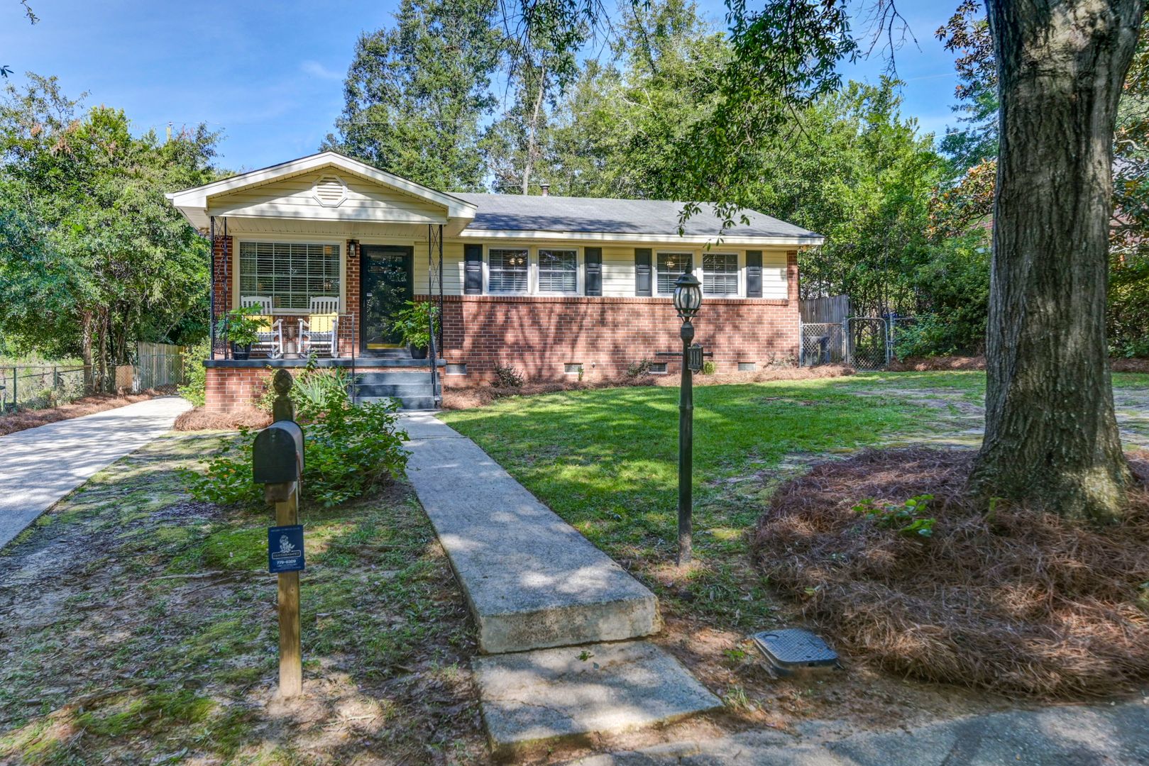 Columbia House: 919 Huntington Avenue