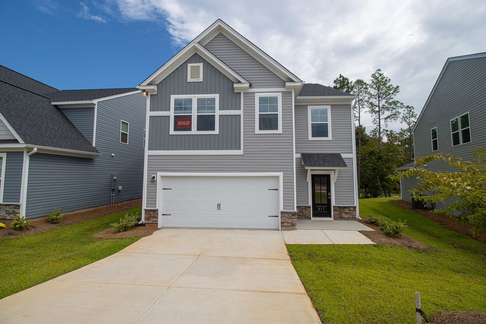 Columbia House: 211 Wheat Farm Road