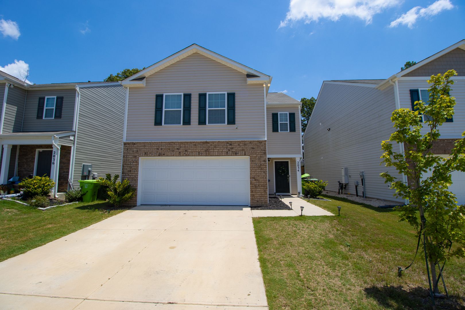 Columbia House: 2034 Elmridge Road