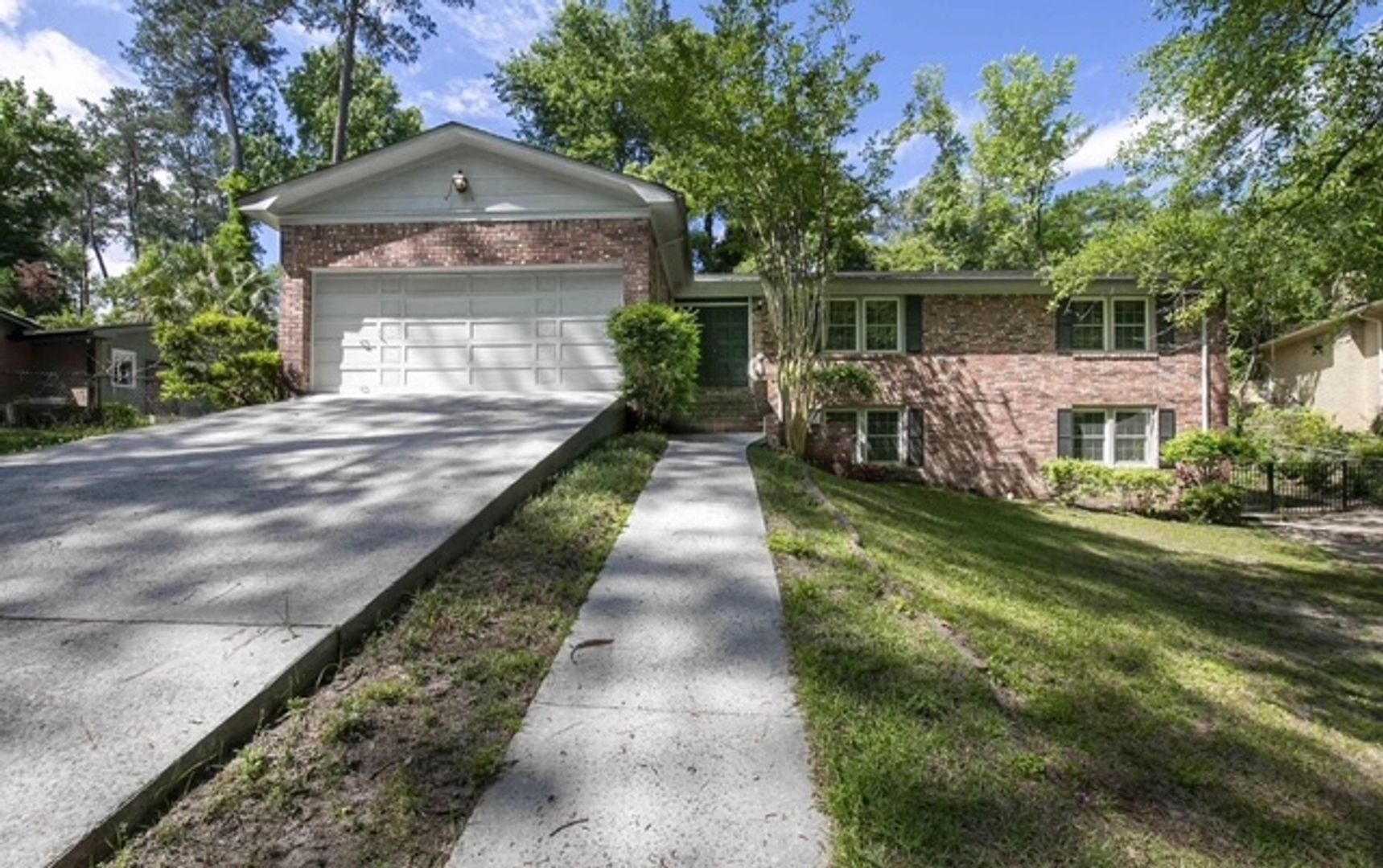 Cayce House: 1110 Slann Drive