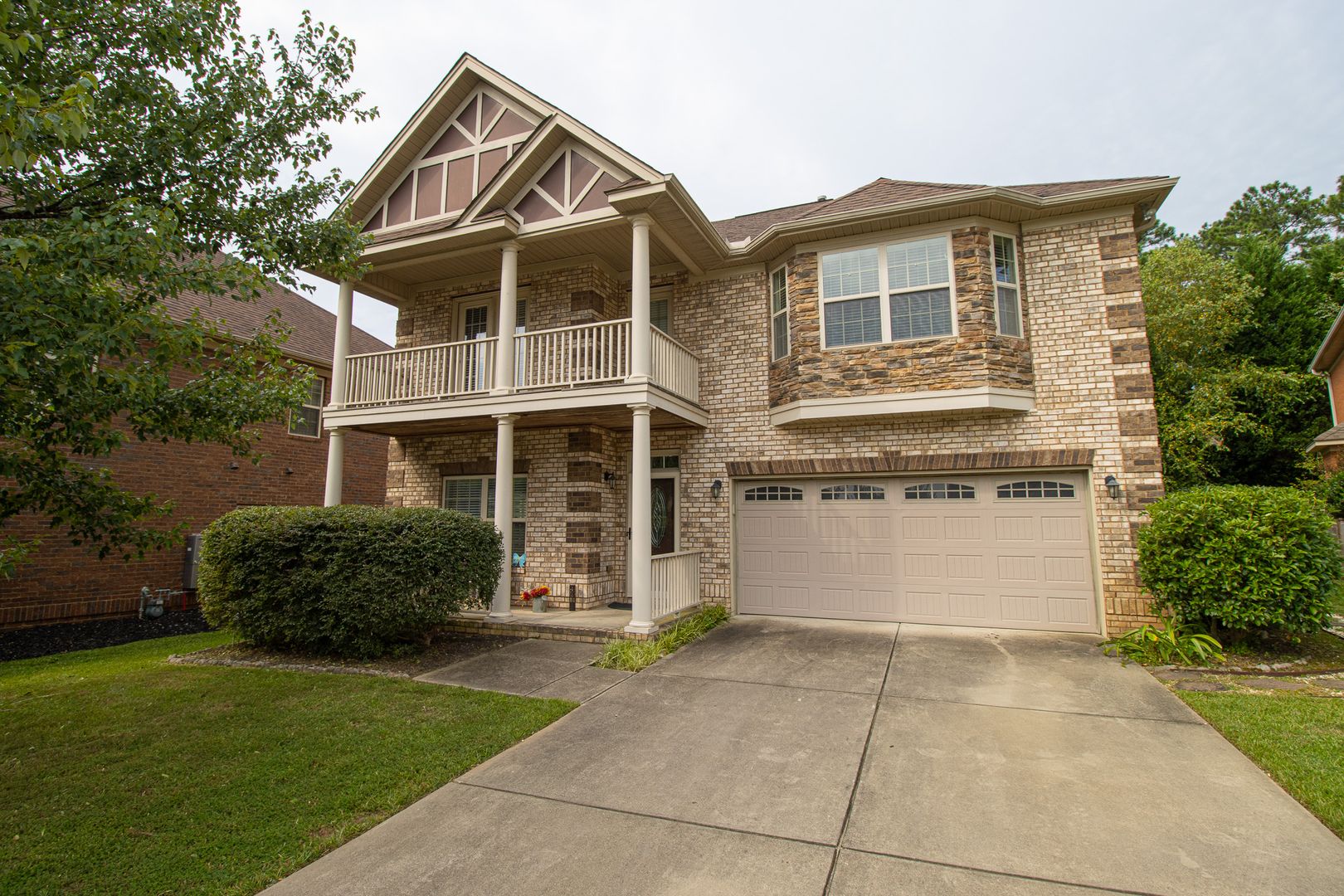 Lexington House: 342 Woodmill Circle