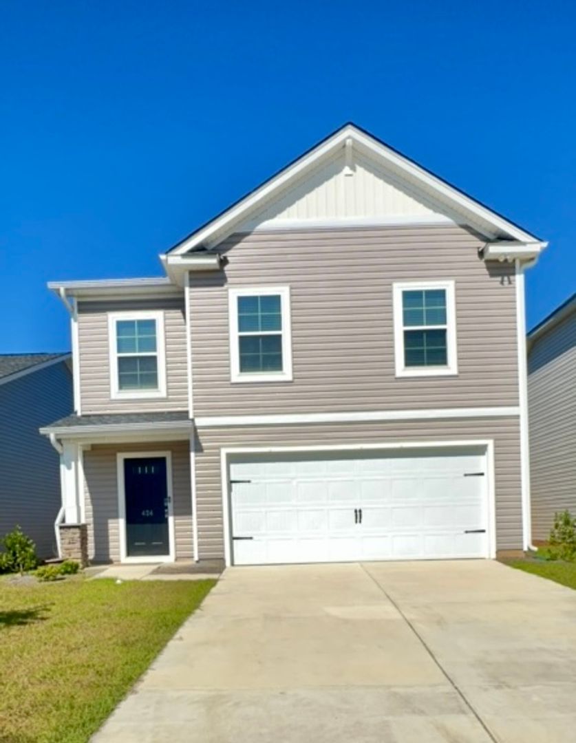 Hopkins House: 424 Middlebury Lane