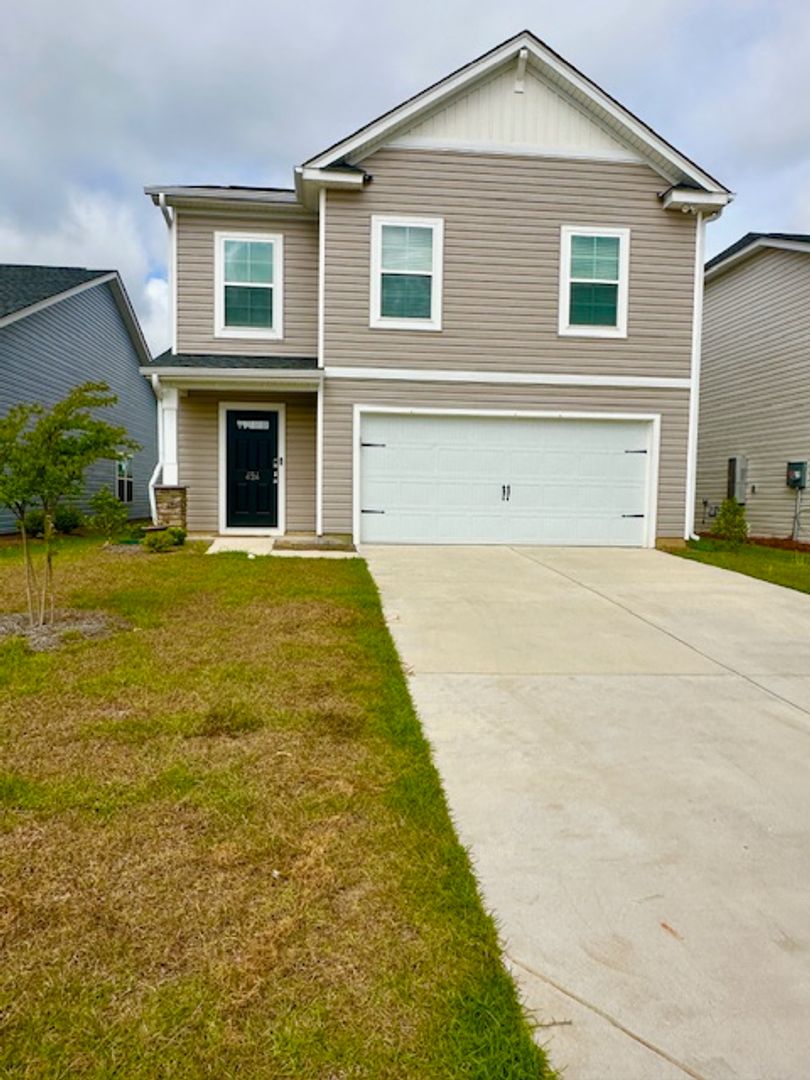 Hopkins House: 424 Middlebury Lane