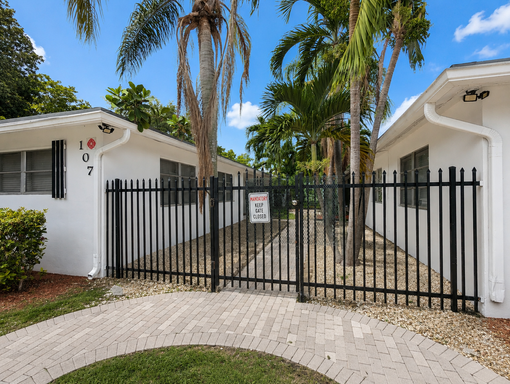 Move-In Special – Limited Time Only! Secure your new home with just first month’s rent and $995 deposit (with qualifying credit score) – photo 1