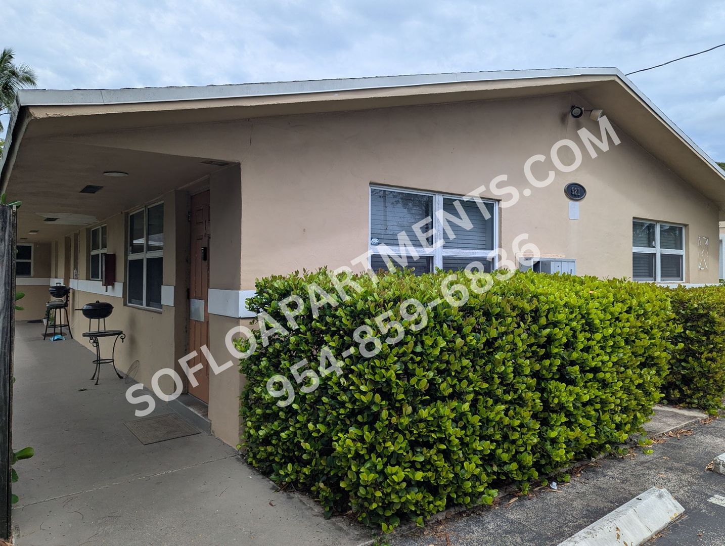 Ft. Lauderdale Apartment: 921 SW 15 Ave