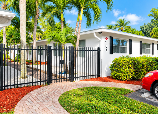 Move-In Special – Limited Time Only! Secure your new home with just first month’s rent and $995 deposit (with qualifying credit score) – photo 1