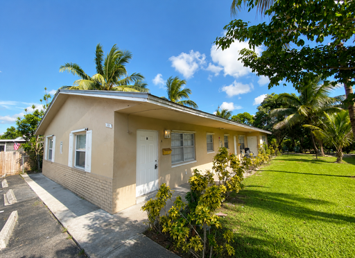 Move-In Special – Limited Time Only! Secure your new home with just first month’s rent and $995 deposit (with qualifying credit score) – photo 1
