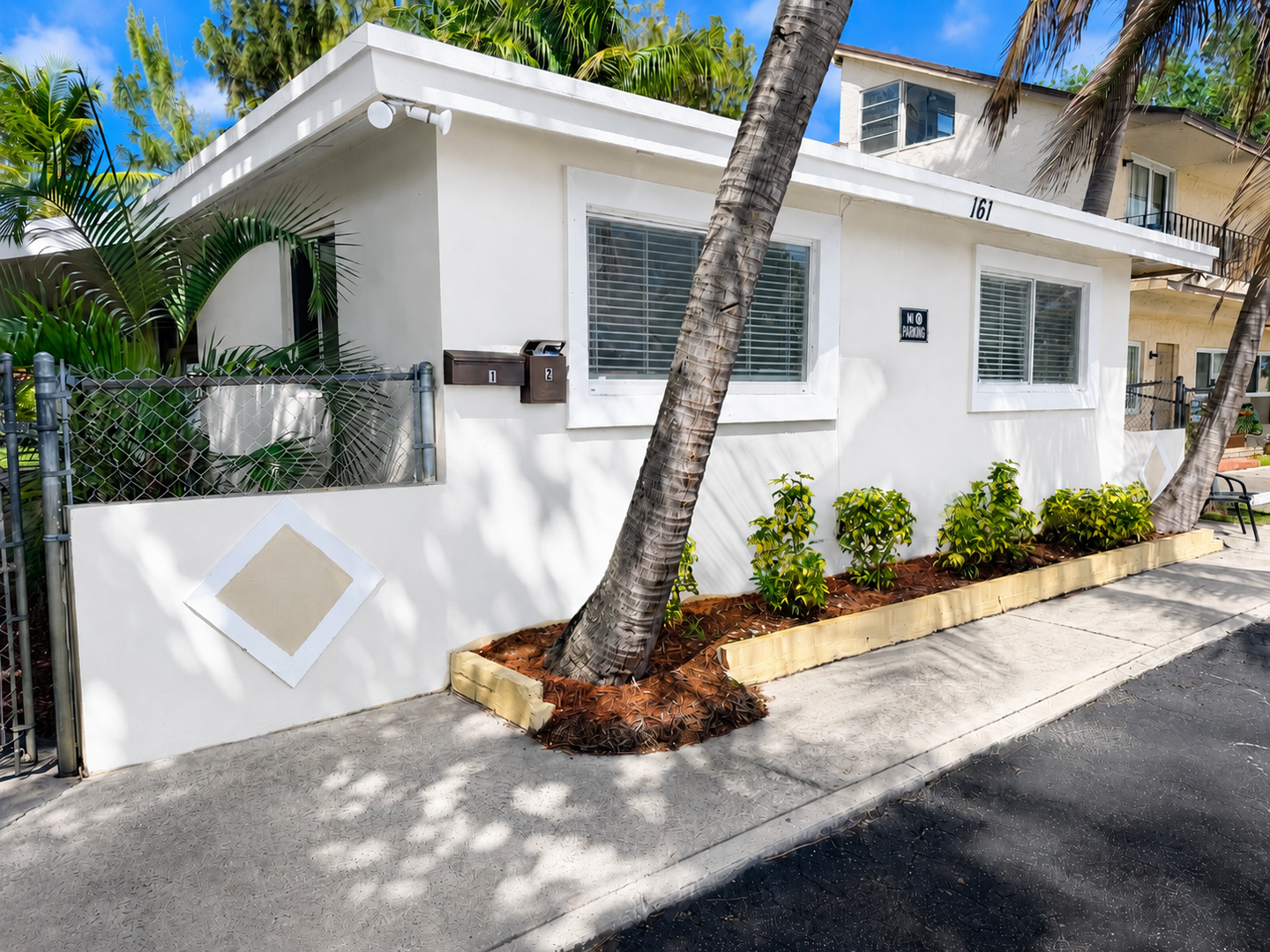 Oakland Park Apartment: 161 NW 43 Ct