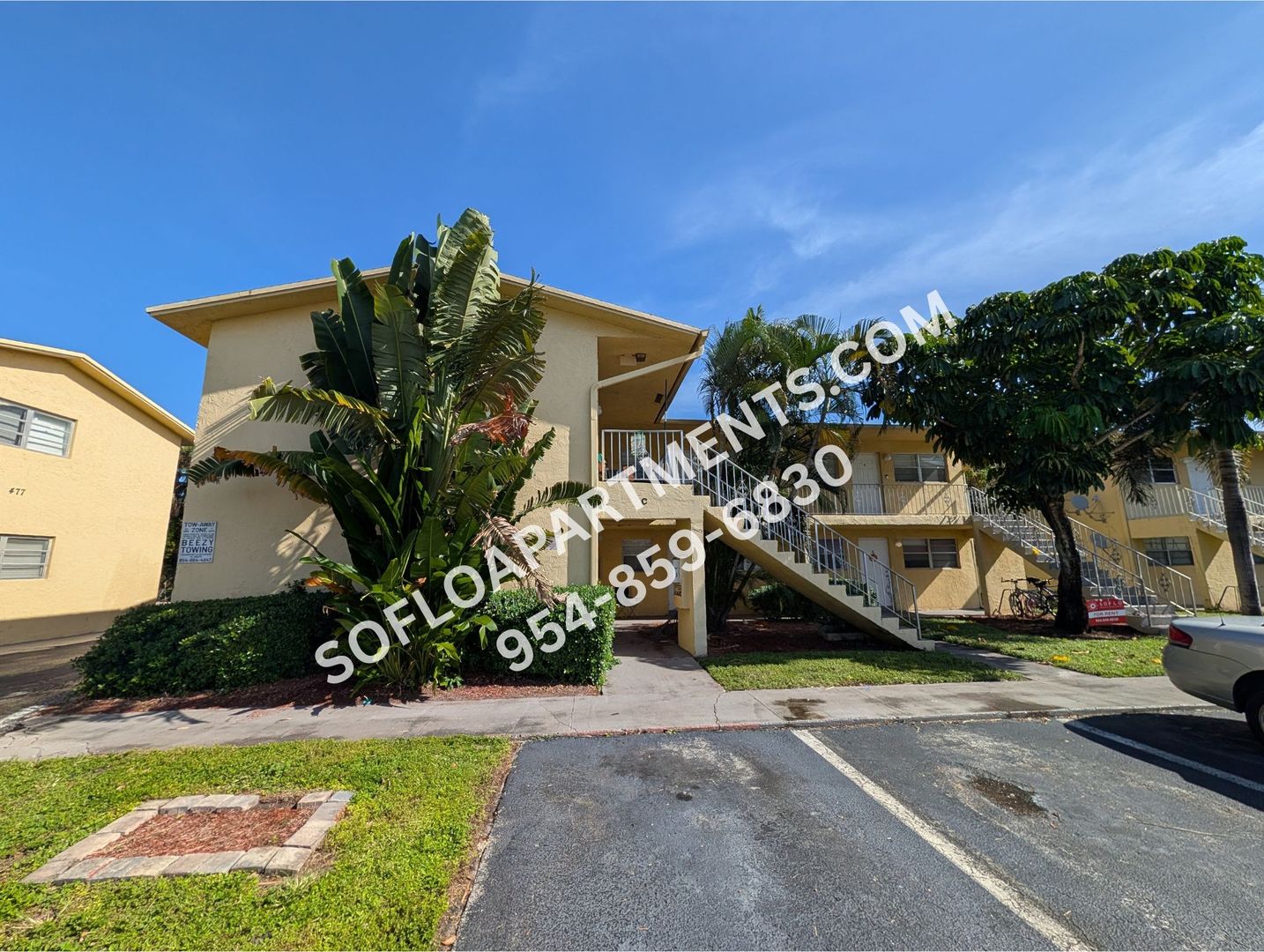 Coconut Creek Apartment: 481 Sunshine Dr