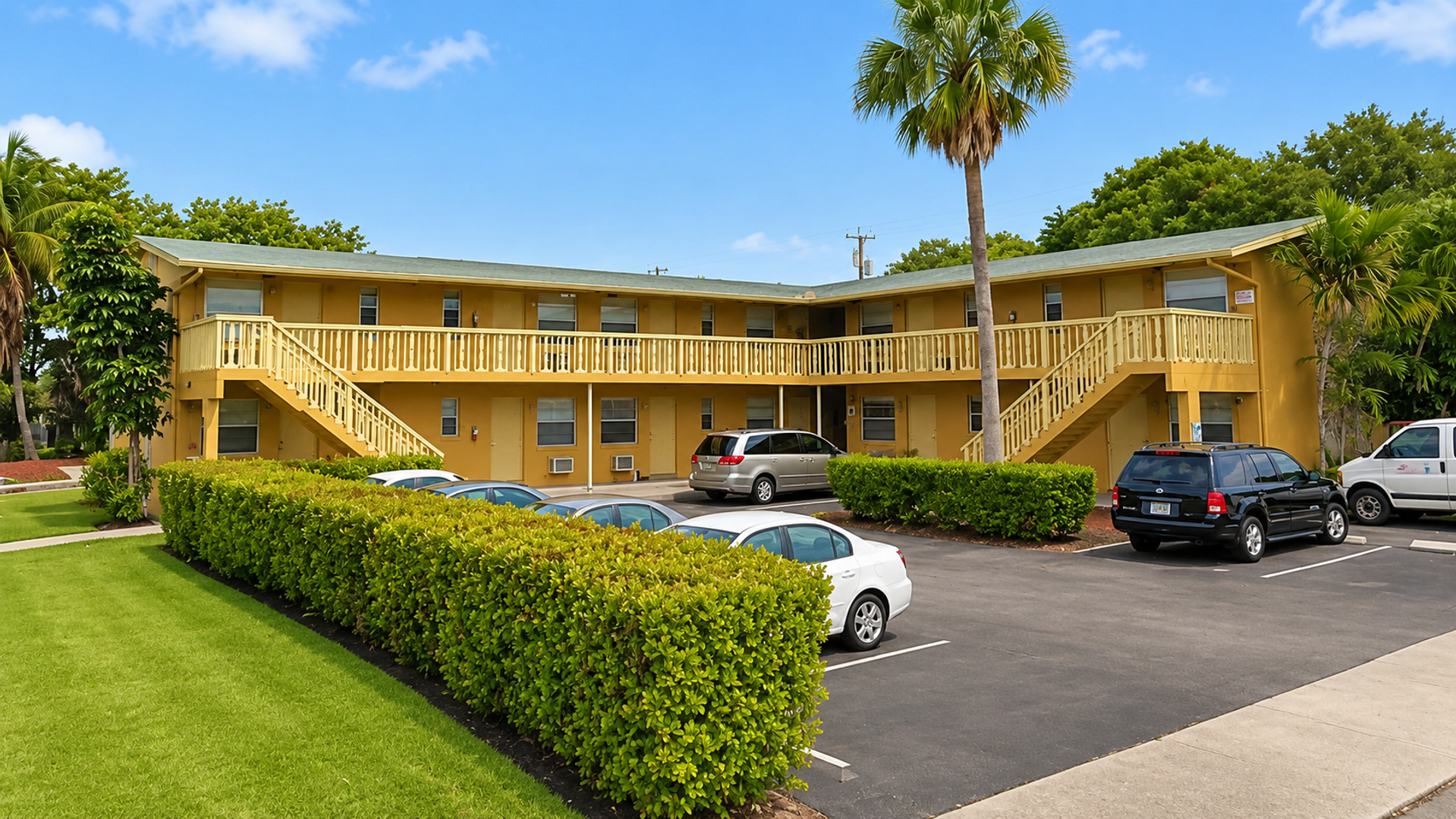 Lake Worth Apartment: 1001 S M ST