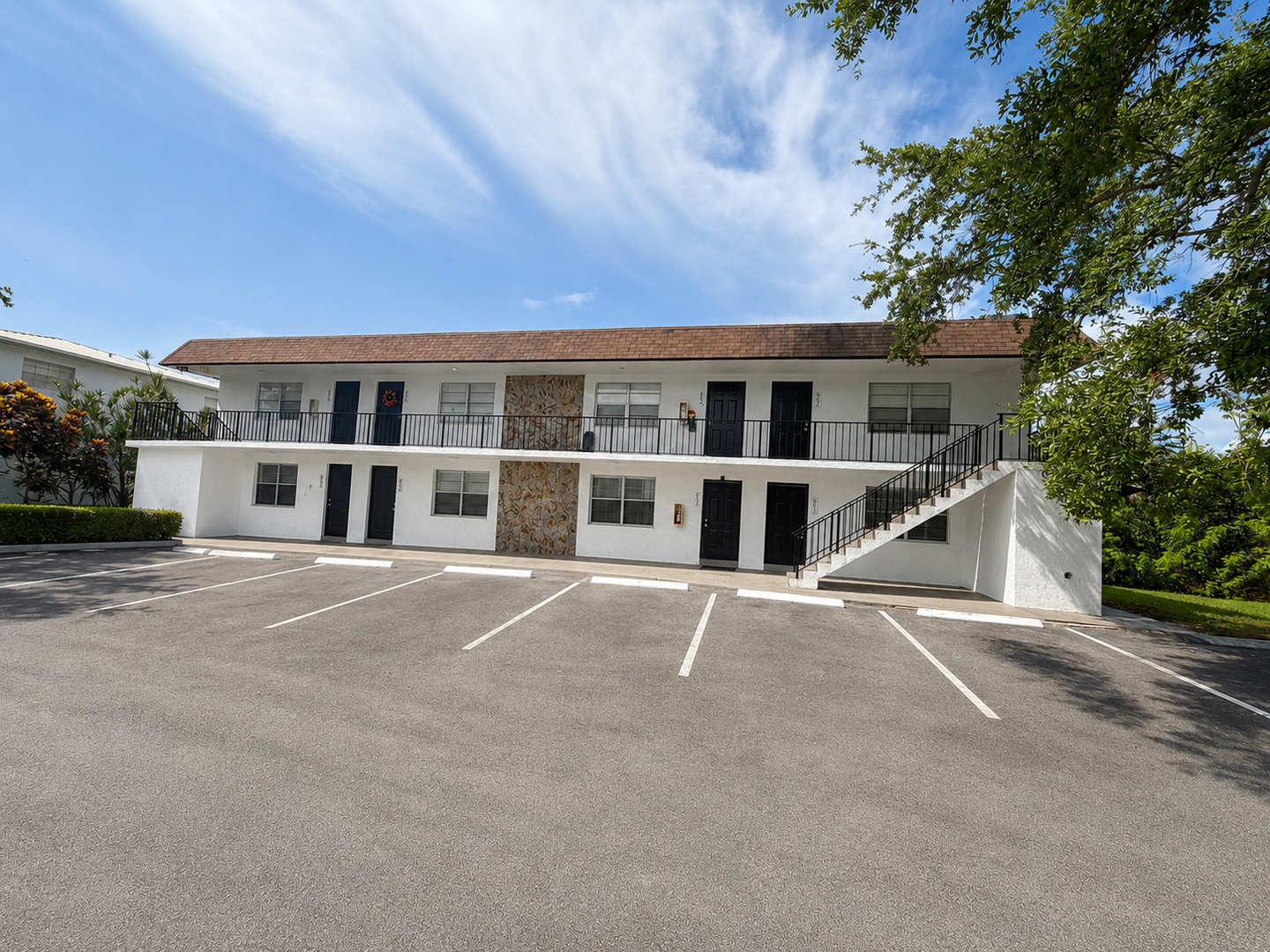 Davie Apartment: 5991 SW 41 St