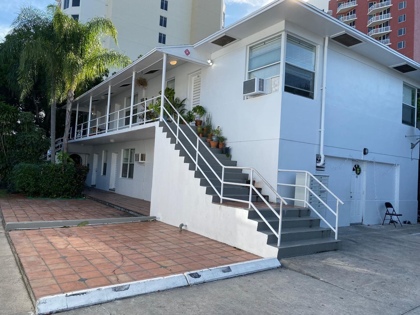 West Palm Beach Apartment: 306 - 314 N Lakeside Ct