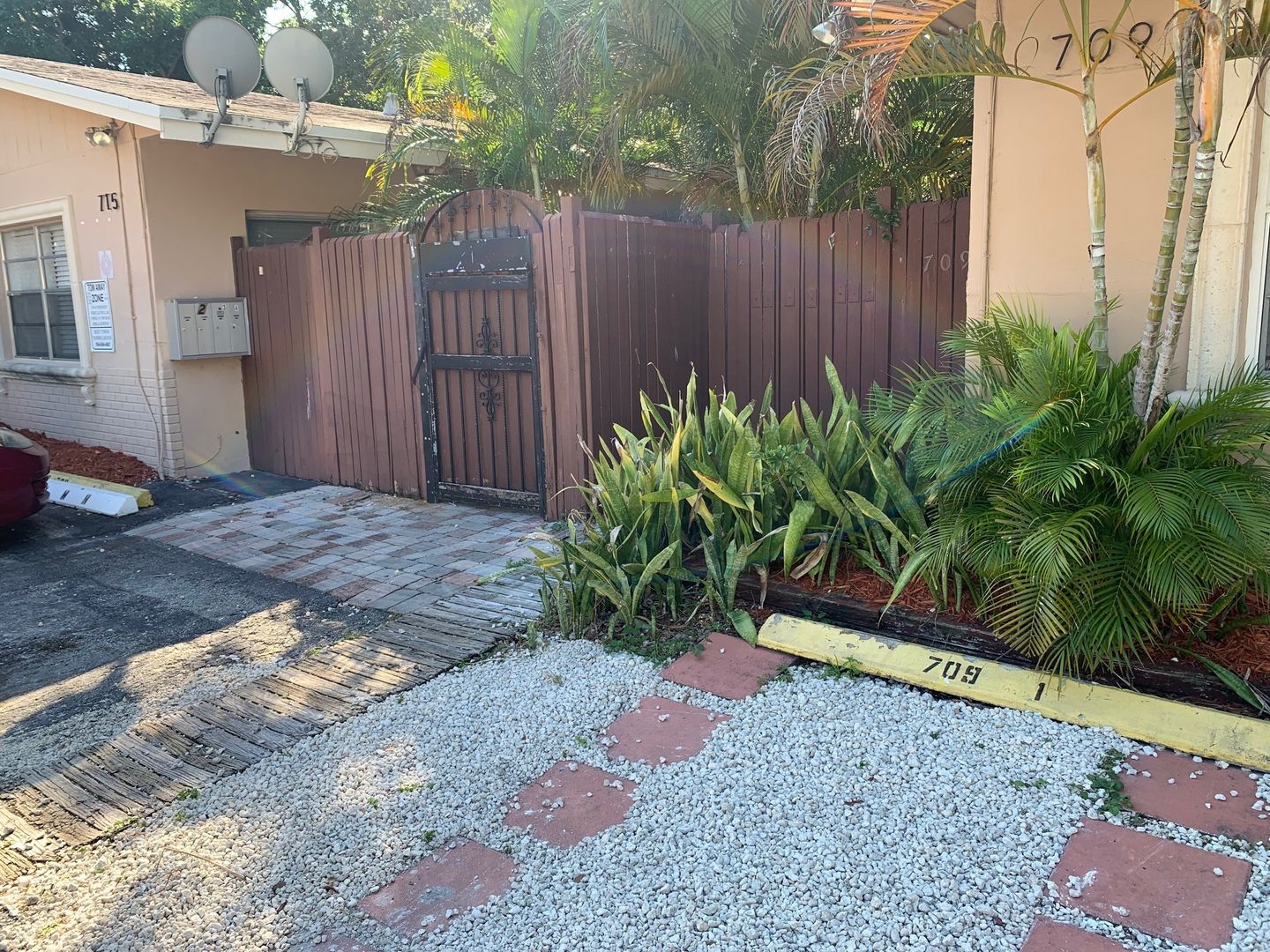 Ft. Lauderdale Apartment: 715 SW 14 Ave