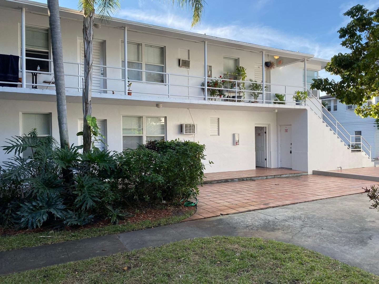 West Palm Beach Apartment: 306 - 314 N Lakeside Ct