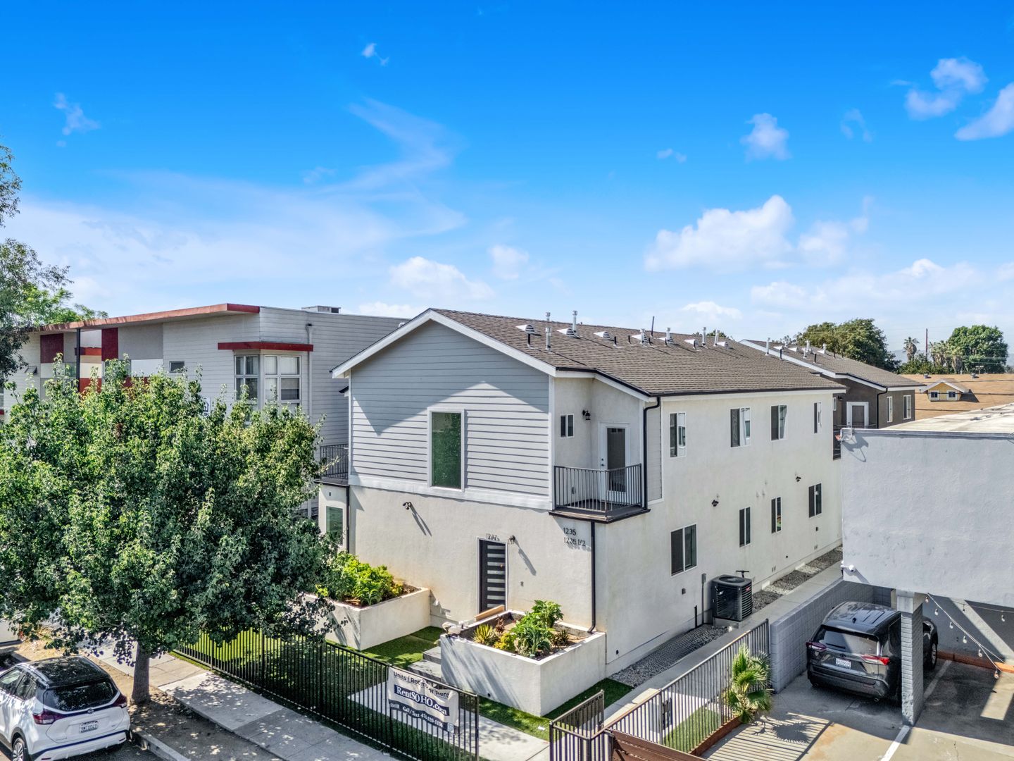 LOS ANGELES Apartment: 1235 w 37th pl
