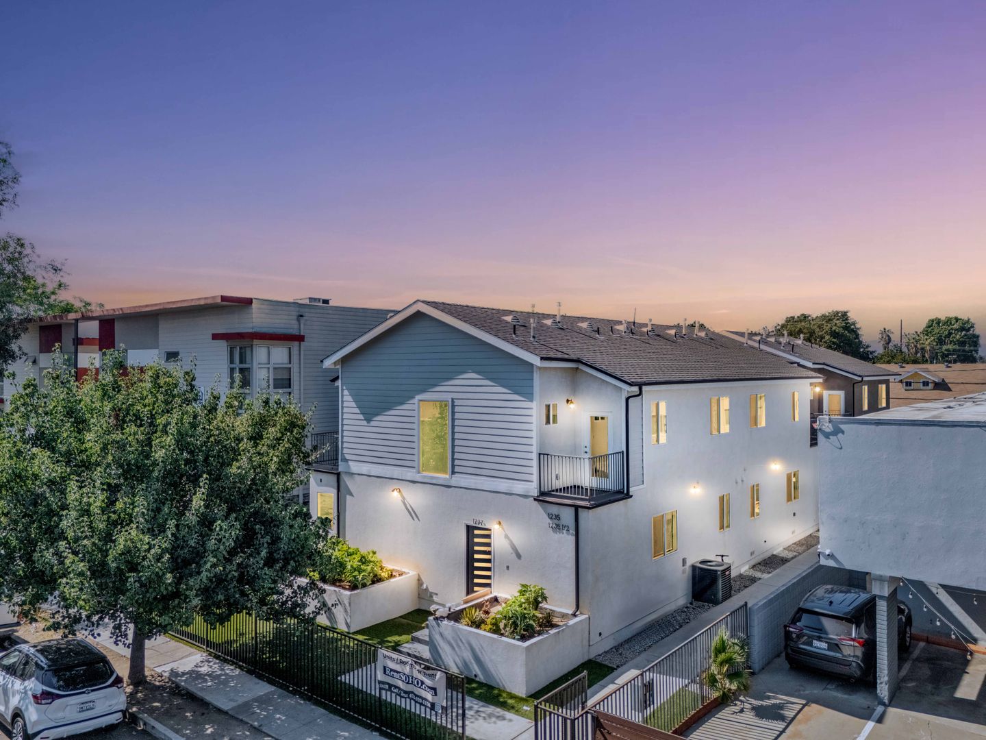 LOS ANGELES Apartment: 1235 w 37th pl