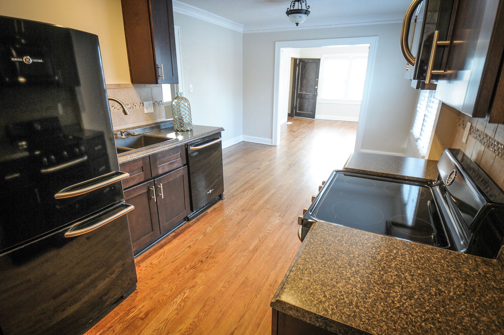 Kansas City Apartment: 4001 Bell Street