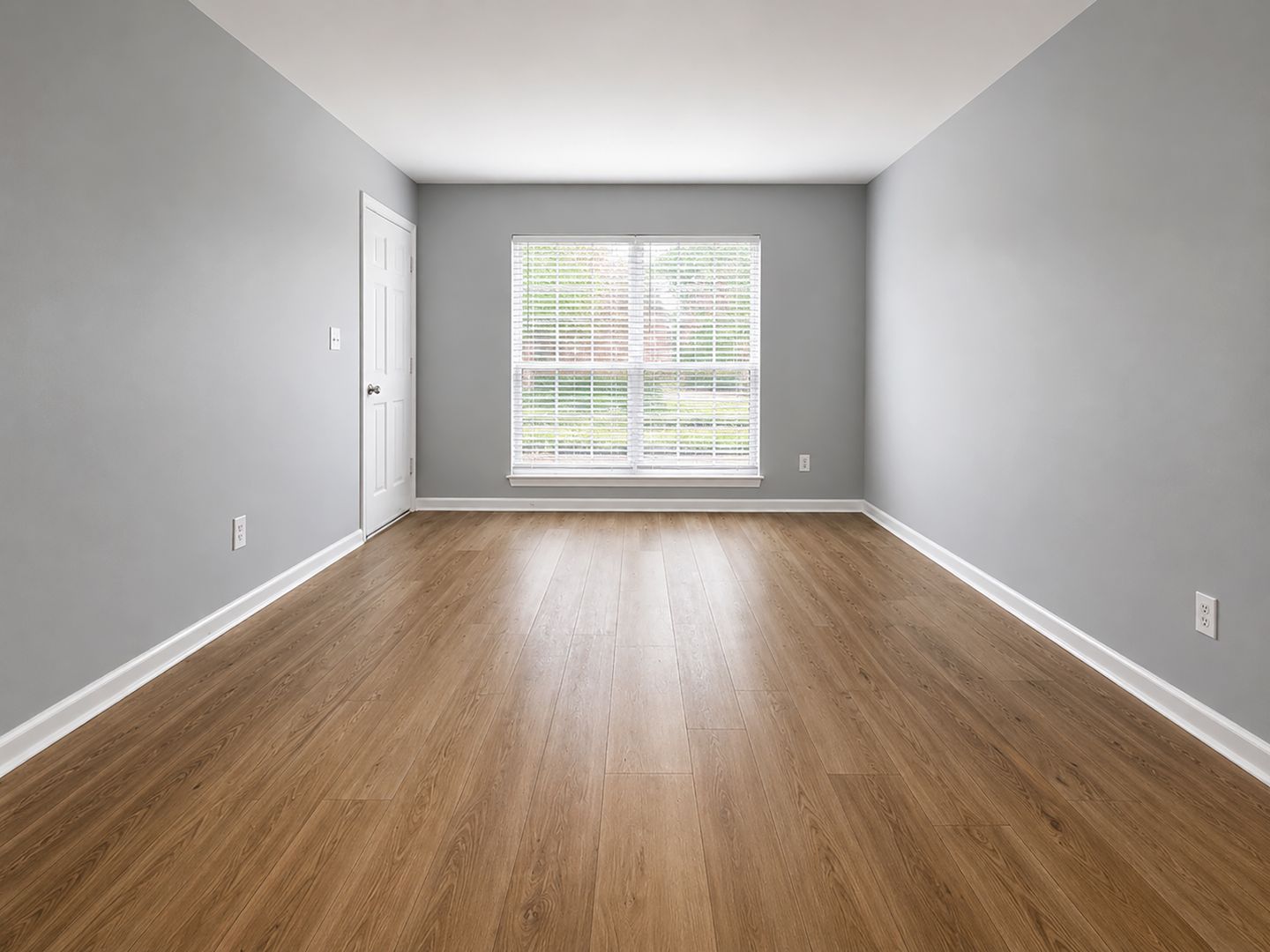 Fairfield Apartment: 412 Fairfax Drive