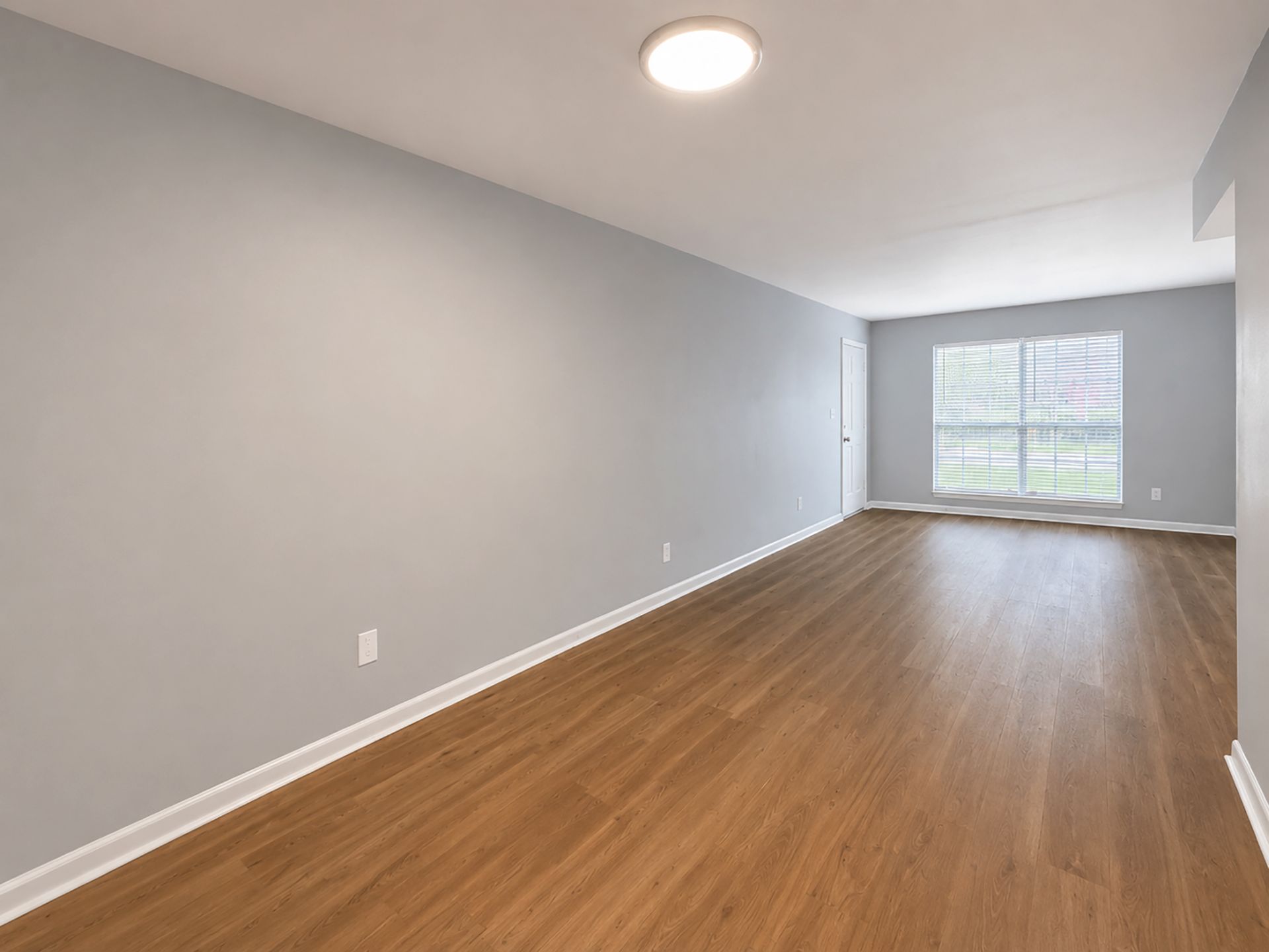 Fairfield Apartment: 412 Fairfax Drive