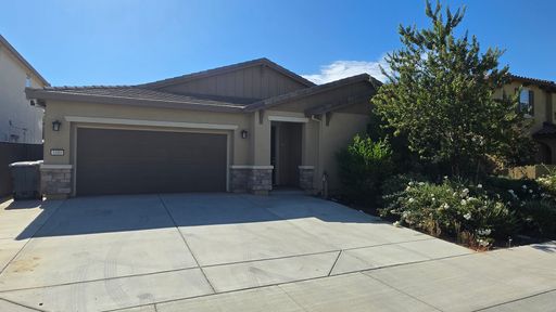 Stunning Single-Level Home in Valley Glen!