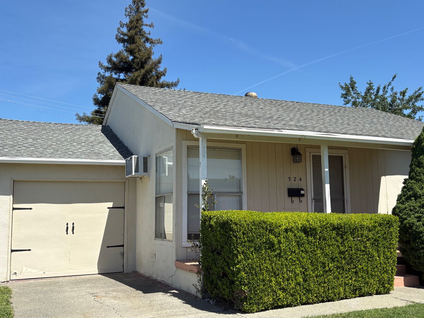 Vacaville House: 324 Cottonwood St.