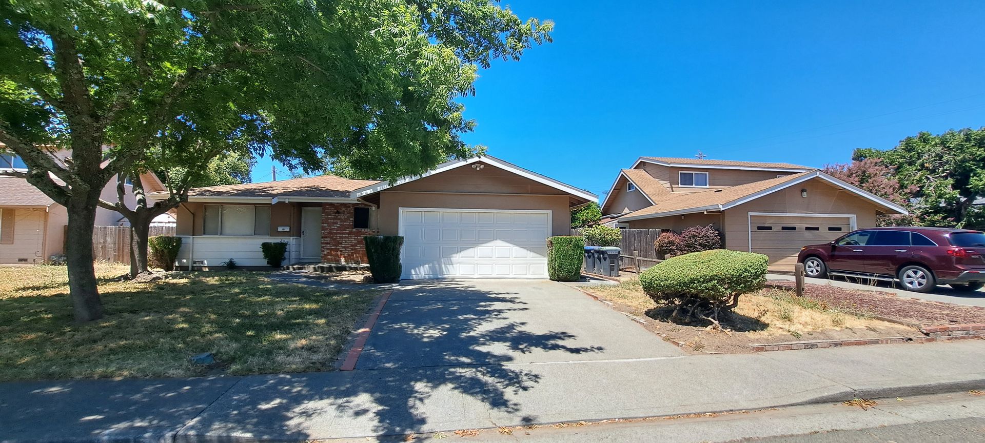 Fairfield House: 2519 Heather Drive