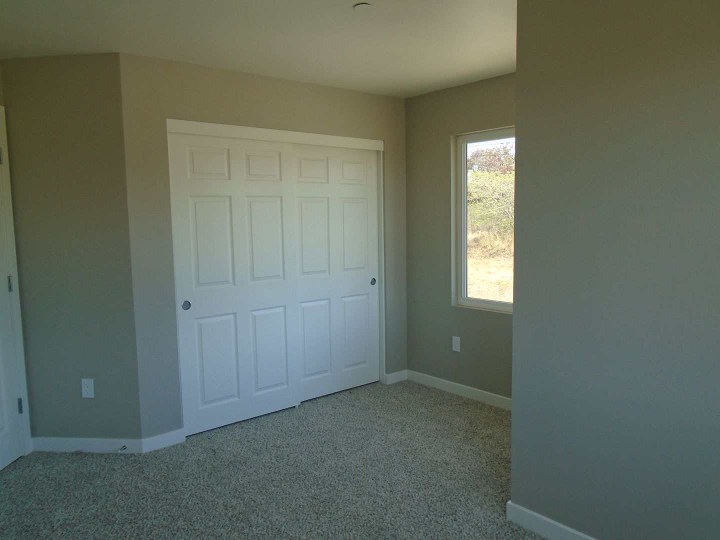 Vallejo Apartment: 2401 Broadway Street