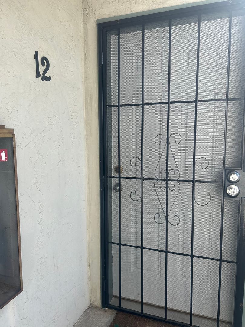 Fairfield Apartment: 708-716-760-766 E. TABOR AVE