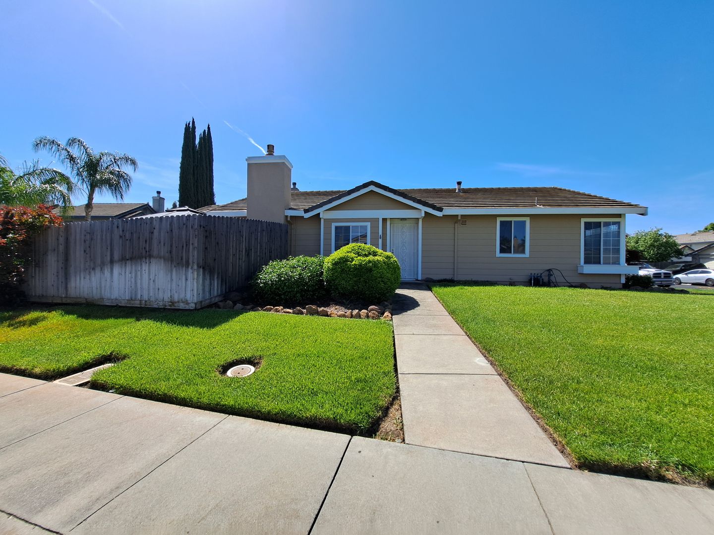 Vacaville House: 354 Bradley Dr.