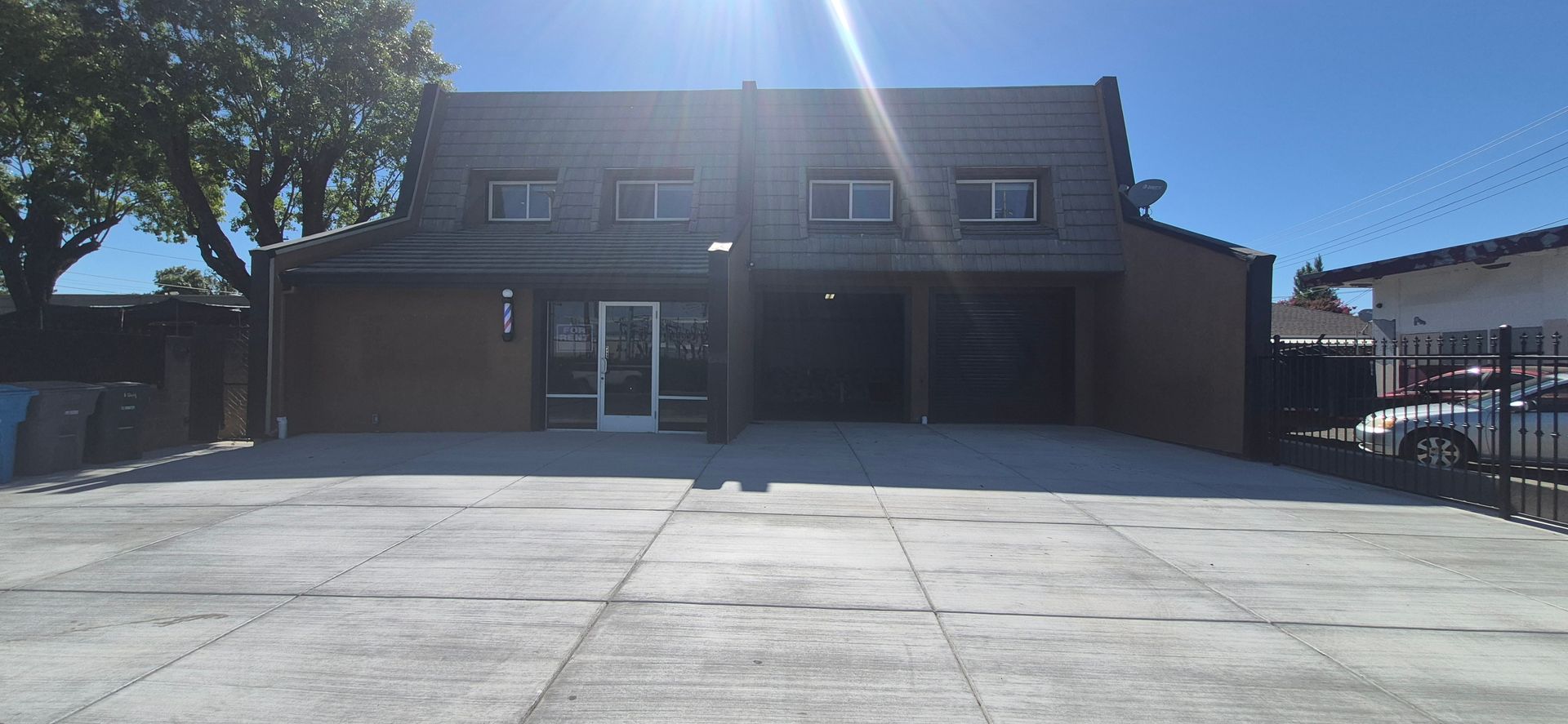 Dixon House: 124 Porter Rd