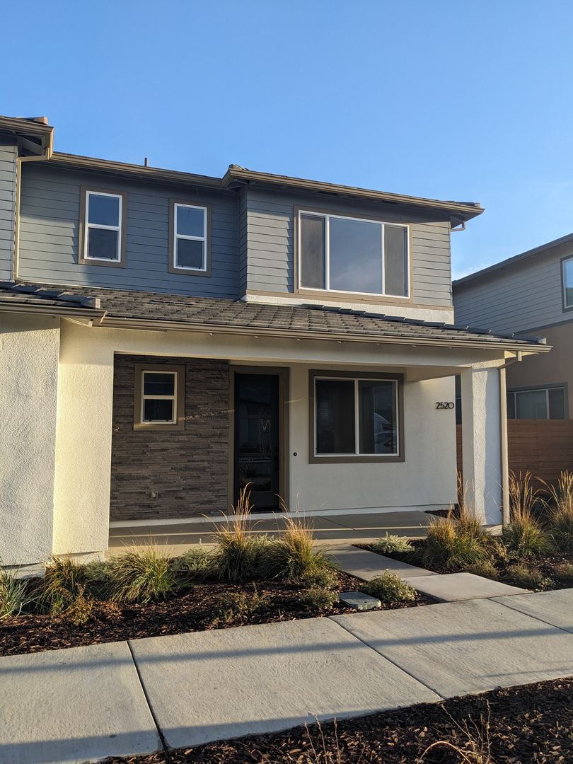 Fairfield House: 2520 Cyan Drive